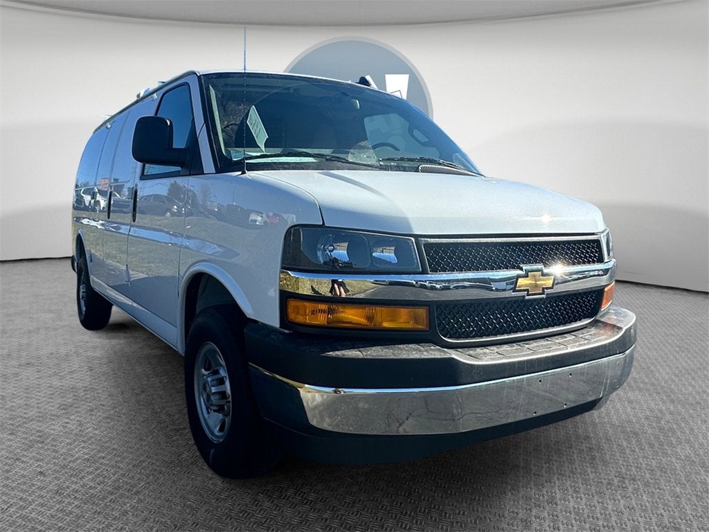 2024 Chevrolet Express Cargo 3500 WT