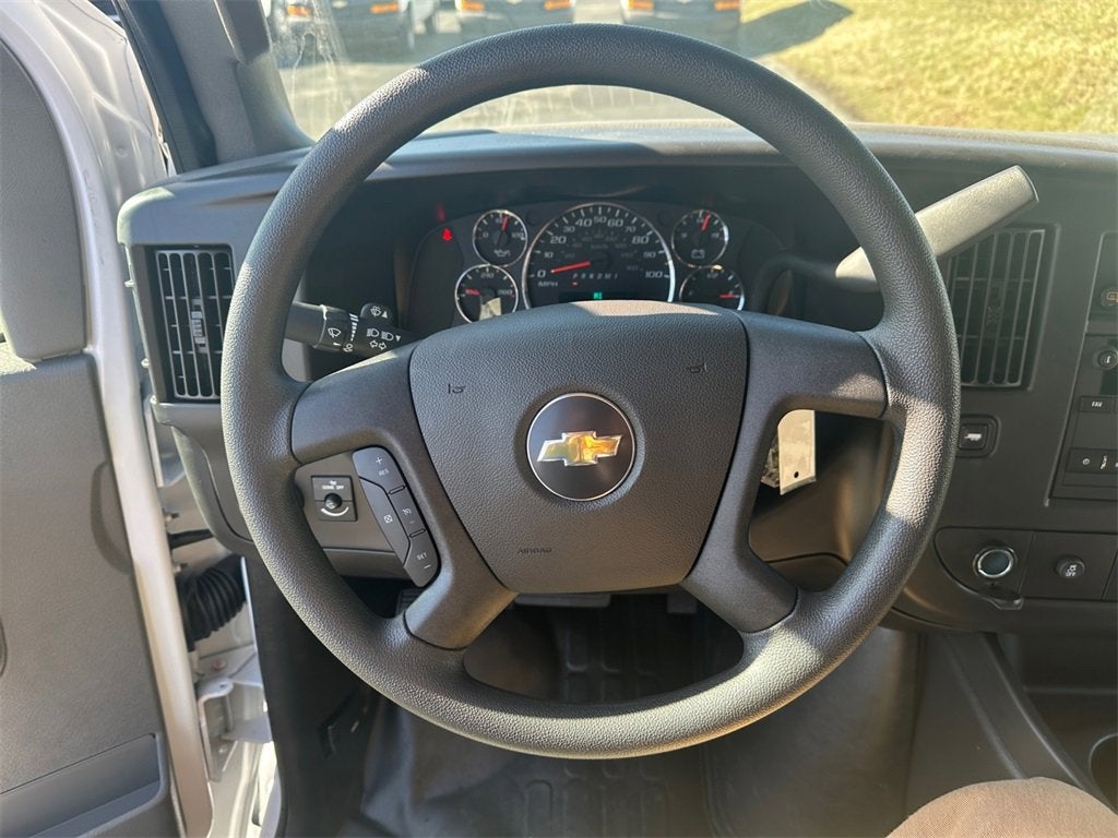 2024 Chevrolet Express Cargo 3500 WT