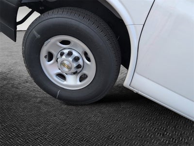 2025 Chevrolet Express Cargo 3500 WT