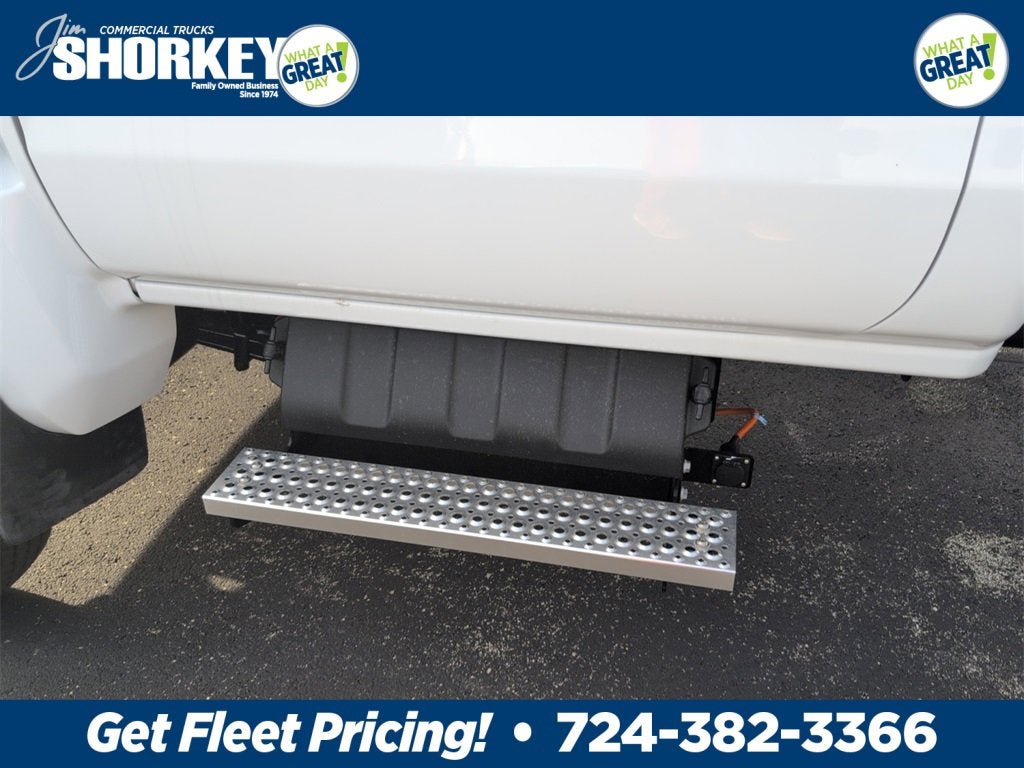 2025 Chevrolet Silverado 6500 HD Work Truck