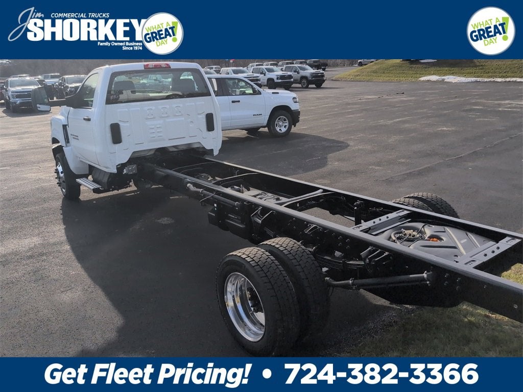 2025 Chevrolet Silverado 6500 HD Work Truck